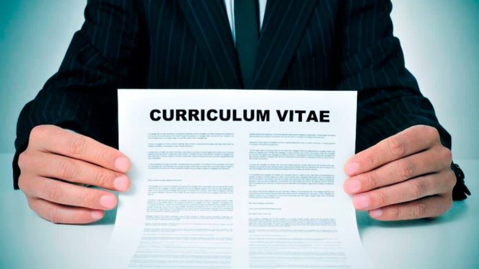 Mẫu CV tiếng Anh - Cách viết CV ấn tượng cho sinh viên mới ra trường